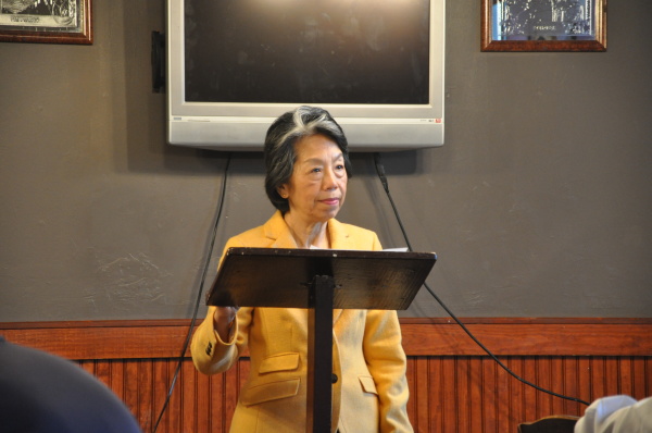 Susan Ho as Toastmaster -Apr12, 2016